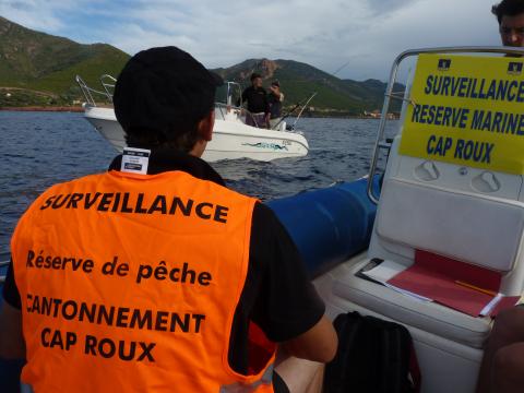 Surveillance et sensibilisation sur le cantonnement de pêche du Cap Roux